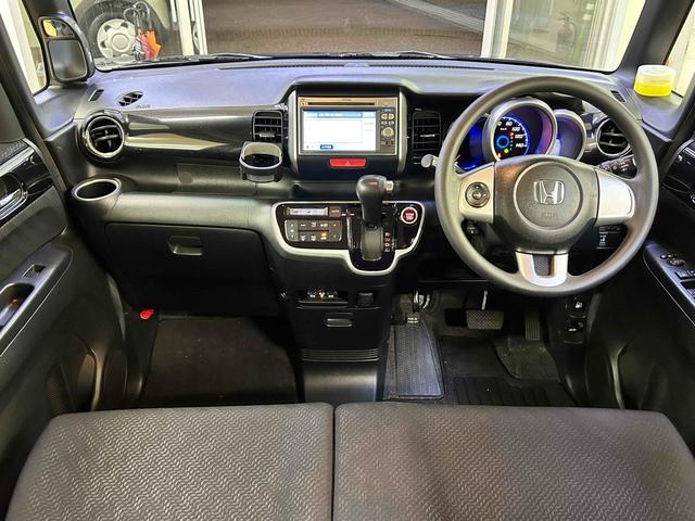 Ｎ－ＢＯＸカスタム Ｇ・Ｌパッケージ　ＥＴＣ　バックカメラ　両側スライド・片側電動　ＴＶ　オートライト　ＨＩＤ　スマートキー　アイドリングストップ　電動格納ミラー　ベンチシート　ＣＶＴ　盗難防止システム　ＡＢＳ　ＥＳＣ　ＣＤ　ＤＶＤ再生（16枚目）