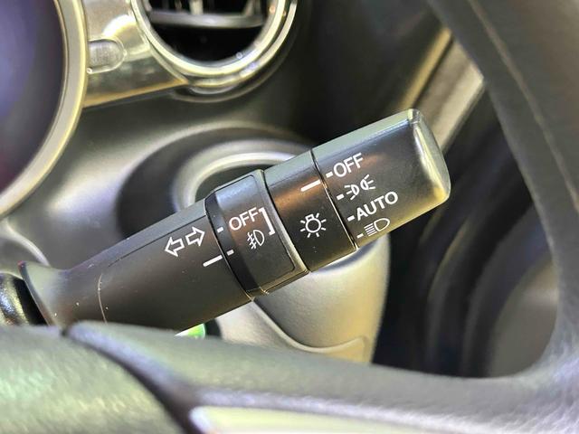 Ｎ－ＢＯＸカスタム Ｇ・Ｌパッケージ　ＥＴＣ　バックカメラ　両側スライド・片側電動　ＴＶ　オートライト　ＨＩＤ　スマートキー　アイドリングストップ　電動格納ミラー　ベンチシート　ＣＶＴ　盗難防止システム　ＡＢＳ　ＥＳＣ　ＣＤ　ＤＶＤ再生（52枚目）