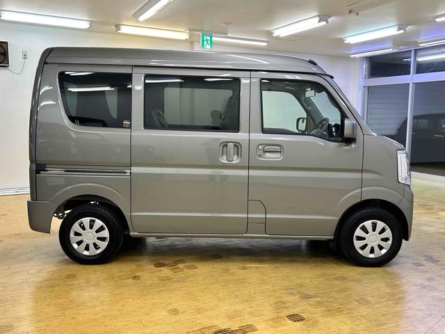 エブリイ ジョイン　両側スライドドア　クリアランスソナー　レーンアシスト　衝突被害軽減システム　オートライト　ＬＥＤヘッドランプ　スマートキー　アイドリングストップ　電動格納ミラー　シートヒーター　ＣＶＴ（7枚目）