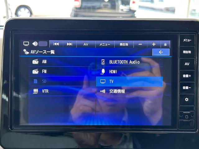 デイズ Ｘ　全周囲カメラ　ナビ　ＴＶ　クリアランスソナー　衝突被害軽減システム　オートライト　スマートキー　アイドリングストップ　電動格納ミラー　ベンチシート　ＣＶＴ　盗難防止システム　ＡＢＳ（7枚目）