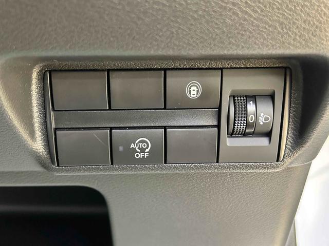 デイズ Ｘ　全周囲カメラ　ナビ　ＴＶ　クリアランスソナー　衝突被害軽減システム　オートライト　スマートキー　アイドリングストップ　電動格納ミラー　ベンチシート　ＣＶＴ　盗難防止システム　ＡＢＳ（20枚目）