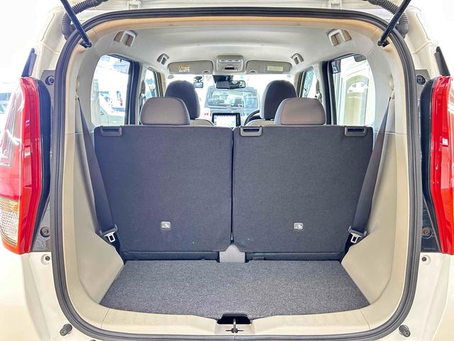 デイズ Ｘ　全周囲カメラ　ナビ　ＴＶ　クリアランスソナー　衝突被害軽減システム　オートライト　スマートキー　アイドリングストップ　電動格納ミラー　ベンチシート　ＣＶＴ　盗難防止システム　ＡＢＳ（22枚目）