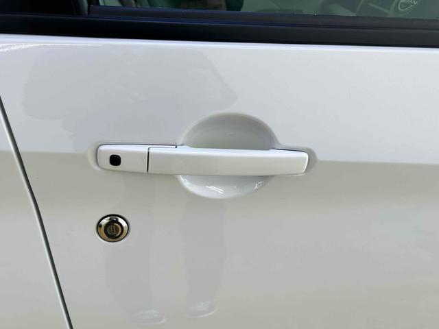 デイズ Ｘ　全周囲カメラ　ナビ　ＴＶ　クリアランスソナー　衝突被害軽減システム　オートライト　スマートキー　アイドリングストップ　電動格納ミラー　ベンチシート　ＣＶＴ　盗難防止システム　ＡＢＳ（40枚目）