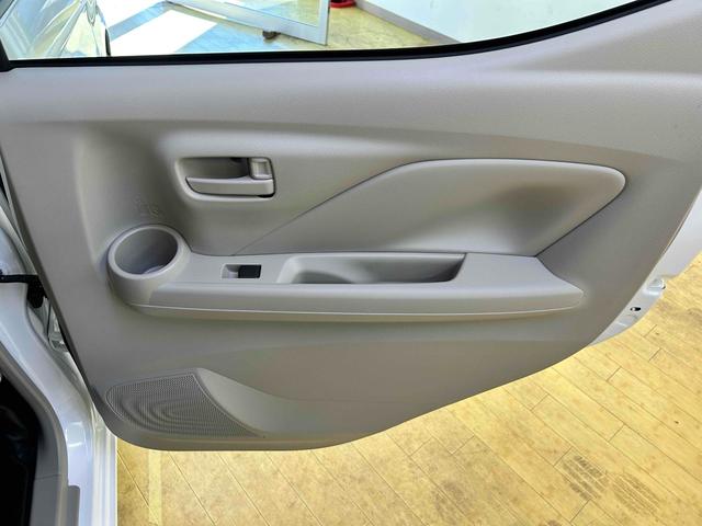 デイズ Ｘ　全周囲カメラ　ナビ　ＴＶ　クリアランスソナー　衝突被害軽減システム　オートライト　スマートキー　アイドリングストップ　電動格納ミラー　ベンチシート　ＣＶＴ　盗難防止システム　ＡＢＳ（45枚目）