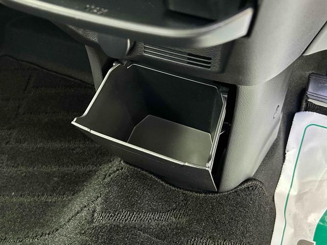 デイズ Ｘ　全周囲カメラ　ナビ　ＴＶ　クリアランスソナー　衝突被害軽減システム　オートライト　スマートキー　アイドリングストップ　電動格納ミラー　ベンチシート　ＣＶＴ　盗難防止システム　ＡＢＳ（57枚目）