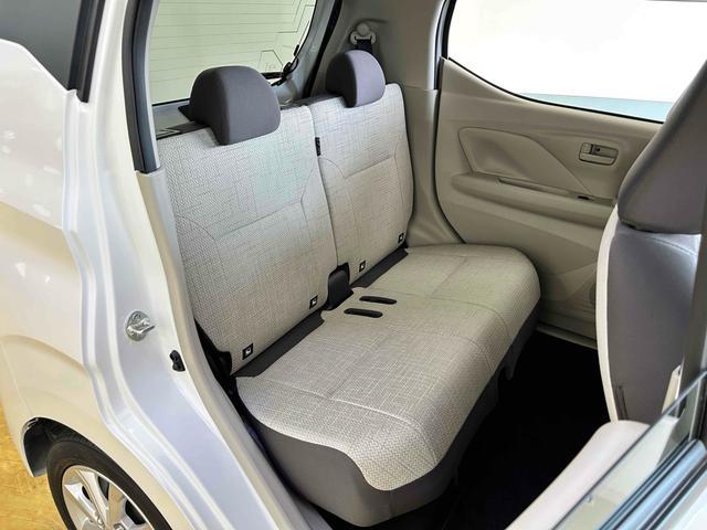 デイズ Ｘ　全周囲カメラ　ナビ　ＴＶ　クリアランスソナー　衝突被害軽減システム　オートライト　スマートキー　アイドリングストップ　電動格納ミラー　ベンチシート　ＣＶＴ　盗難防止システム　ＡＢＳ（67枚目）