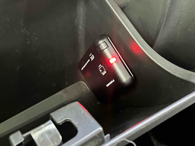 アルト Ｌ　ＥＴＣ　ナビ　ＴＶ　キーレスエントリー　アイドリングストップ　シートヒーター　ＣＶＴ　盗難防止システム　ＡＢＳ　ＥＳＣ　ＣＤ　ＵＳＢ　アルミホイール　衝突安全ボディ　エアコン（21枚目）