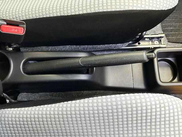 アルト Ｌ　ＥＴＣ　ナビ　ＴＶ　キーレスエントリー　アイドリングストップ　シートヒーター　ＣＶＴ　盗難防止システム　ＡＢＳ　ＥＳＣ　ＣＤ　ＵＳＢ　アルミホイール　衝突安全ボディ　エアコン（54枚目）