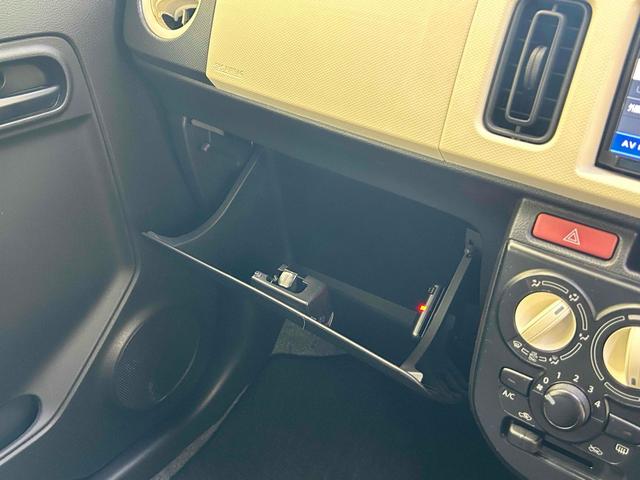 アルト Ｌ　ＥＴＣ　ナビ　ＴＶ　キーレスエントリー　アイドリングストップ　シートヒーター　ＣＶＴ　盗難防止システム　ＡＢＳ　ＥＳＣ　ＣＤ　ＵＳＢ　アルミホイール　衝突安全ボディ　エアコン（55枚目）