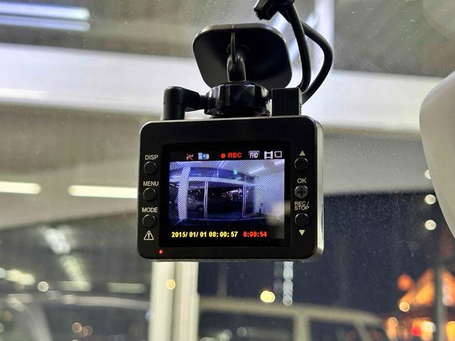 アルト Ｆ　キーレスエントリー　ＡＴ　盗難防止システム　ＡＢＳ　ＥＳＣ　ＣＤ　ミュージックプレイヤー接続可　衝突安全ボディ　エアコン　パワーステアリング　パワーウィンドウ　運転席エアバッグ（20枚目）