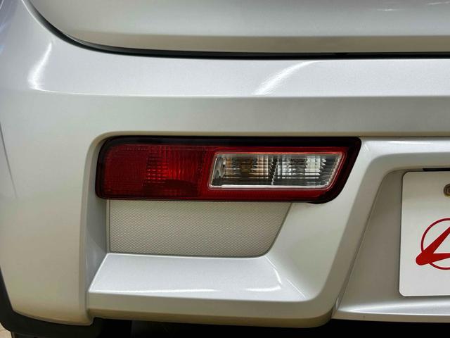 アルト Ｆ　キーレスエントリー　ＡＴ　盗難防止システム　ＡＢＳ　ＥＳＣ　ＣＤ　ミュージックプレイヤー接続可　衝突安全ボディ　エアコン　パワーステアリング　パワーウィンドウ　運転席エアバッグ（38枚目）