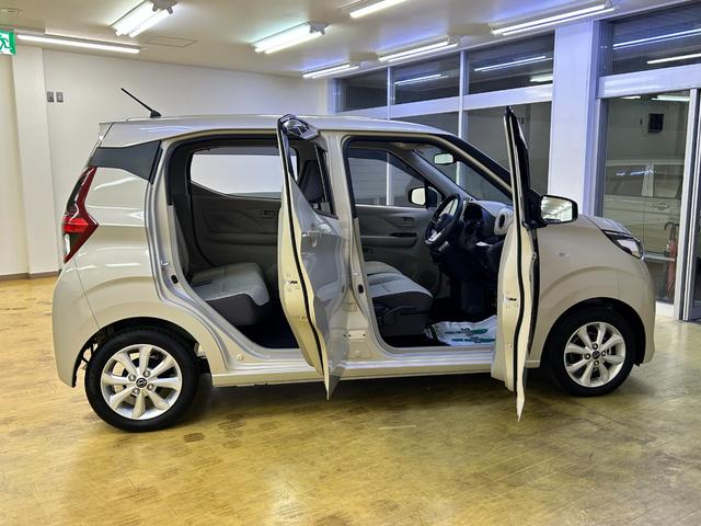 デイズ X バックカメラ ナビ TV クリアランスソナー 衝突被害軽減システム オートライト スマートキー アイドリングストップ 電動格納ミラー ベンチシート CVT 盗難防止システム ABS(19枚目)