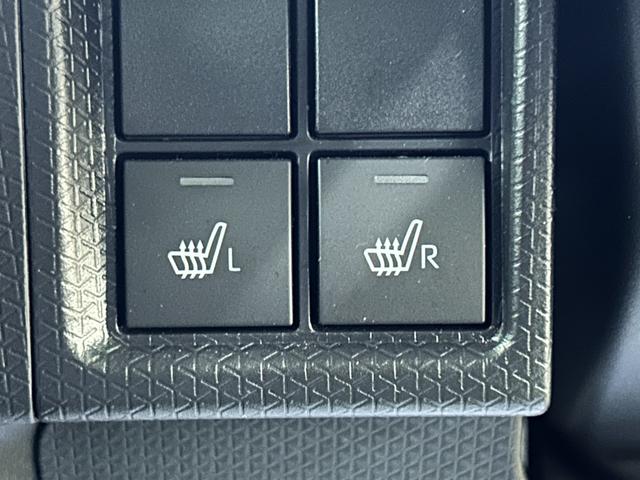 快適装備のシートヒーター付き。エアコンって前面しか当たらずに背中は冷え冷えなんて事もありますよね。快適に調整できますよ。