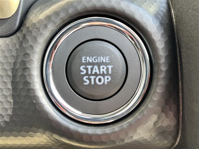 キーを携帯しているだけで、エンジンの始動が可能な装備です。プッシュスタートですのでエンジンの始動もボタンを押すだけです