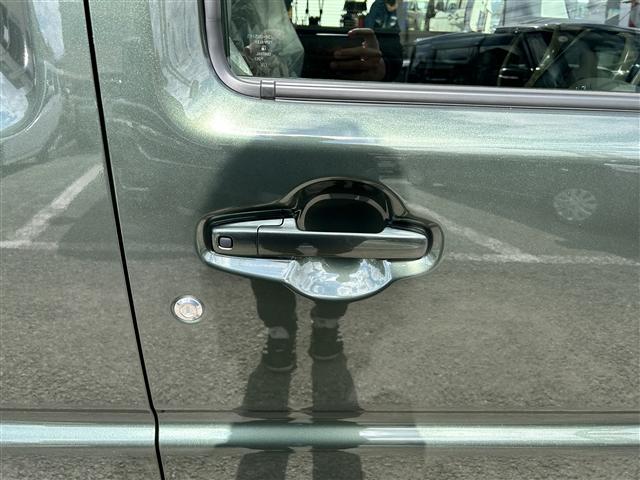 すぐにご来店頂けない場合や遠方にお住まいの方、車両状態の詳細が知りたい方はお気軽にご連絡下さい♪