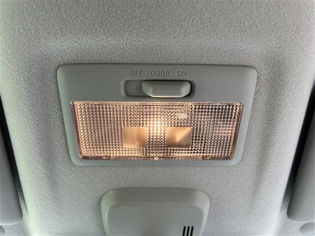 この度は当店のお車をご覧になっていただき、誠にありがとうございます。じっくり現車確認して頂けるよう、ご準備を致します！