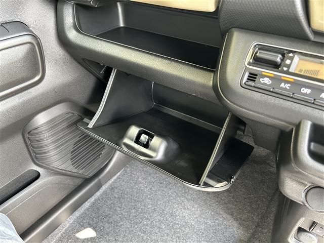 当店のお車をご覧いただきましてありがとうございます。お車についてのご質問やお見積りのご依頼、ご購入にあたってのご相談などお気軽にお問い合わせ下さい！