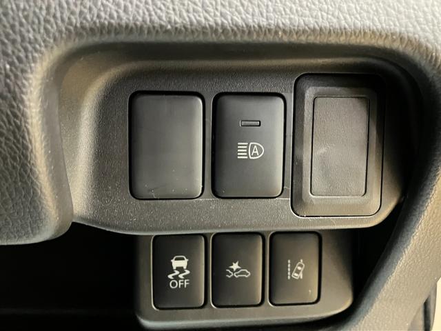 デイズ ハイウェイスター　Ｘ　全周囲カメラ　クリアランスソナー　レーンアシスト　衝突被害軽減システム　オートマチックハイビーム　オートライト　ＨＩＤ　スマートキー　アイドリングストップ　電動格納ミラー　ベンチシート　ＣＶＴ（9枚目）