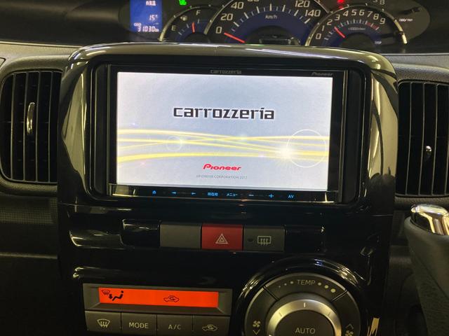 タント カスタムＸ　電動スライドドア　ナビ　ＴＶ　ＨＩＤ　スマートキー　アイドリングストップ　電動格納ミラー　ベンチシート　ＣＶＴ　盗難防止システム　ＡＢＳ　アルミホイール　衝突安全ボディ　エアコン　パワーステアリング（6枚目）