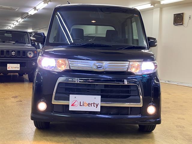 タント カスタムＸ　電動スライドドア　ナビ　ＴＶ　ＨＩＤ　スマートキー　アイドリングストップ　電動格納ミラー　ベンチシート　ＣＶＴ　盗難防止システム　ＡＢＳ　アルミホイール　衝突安全ボディ　エアコン　パワーステアリング（24枚目）