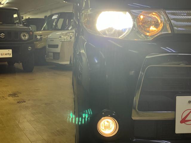 タント カスタムＸ　電動スライドドア　ナビ　ＴＶ　ＨＩＤ　スマートキー　アイドリングストップ　電動格納ミラー　ベンチシート　ＣＶＴ　盗難防止システム　ＡＢＳ　アルミホイール　衝突安全ボディ　エアコン　パワーステアリング（29枚目）