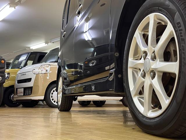 タント カスタムＸ　電動スライドドア　ナビ　ＴＶ　ＨＩＤ　スマートキー　アイドリングストップ　電動格納ミラー　ベンチシート　ＣＶＴ　盗難防止システム　ＡＢＳ　アルミホイール　衝突安全ボディ　エアコン　パワーステアリング（49枚目）