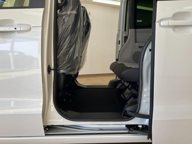 Ｎ－ＢＯＸ ベースグレード　バックカメラ　両側スライド・片側電動　クリアランスソナー　オートクルーズコントロール　レーンアシスト　衝突被害軽減システム　オートライト　ＬＥＤヘッドランプ　スマートキー　アイドリングストップ（32枚目）