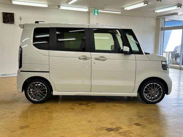 ホンダ N-BOXカスタム 17枚目