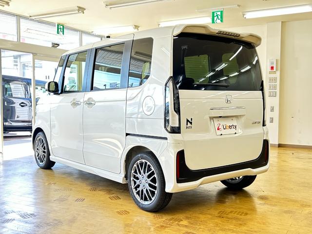 ホンダ N-BOXカスタム 20枚目
