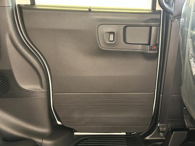 ホンダ N-BOXカスタム 52枚目