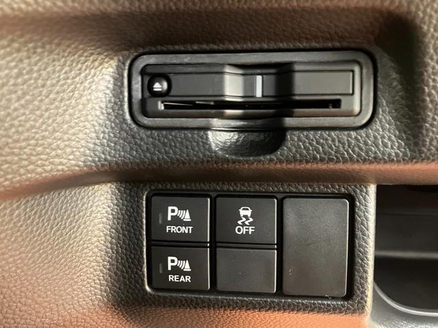 ホンダ N-BOXカスタム 11枚目