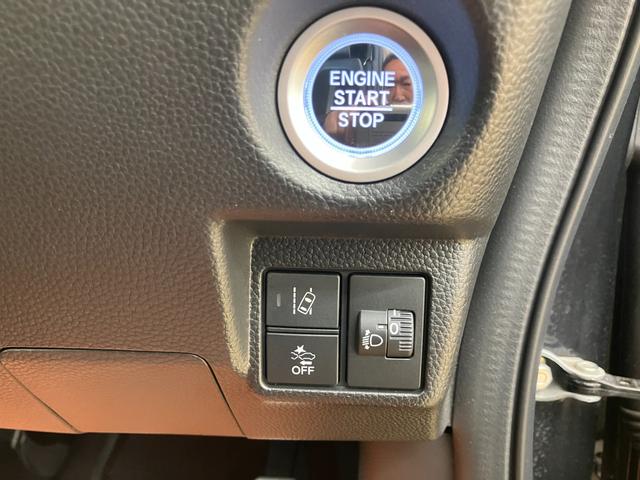 ホンダ N-BOXカスタム 13枚目