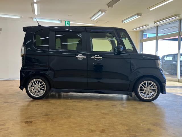 ホンダ N-BOXカスタム 17枚目