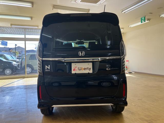ホンダ N-BOXカスタム 19枚目