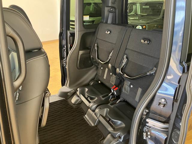 ホンダ N-BOXカスタム 62枚目
