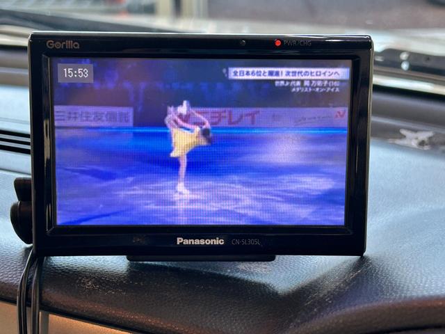 アルトラパン Ｘ　ＴＶ　スマートキー　電動格納ミラー　ベンチシート　ＡＴ　盗難防止システム　ＡＢＳ　ＣＤ　アルミホイール　衝突安全ボディ　エアコン　パワーステアリング　パワーウィンドウ（7枚目）