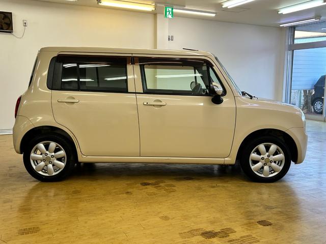 アルトラパン Ｘ　ＴＶ　スマートキー　電動格納ミラー　ベンチシート　ＡＴ　盗難防止システム　ＡＢＳ　ＣＤ　アルミホイール　衝突安全ボディ　エアコン　パワーステアリング　パワーウィンドウ（16枚目）