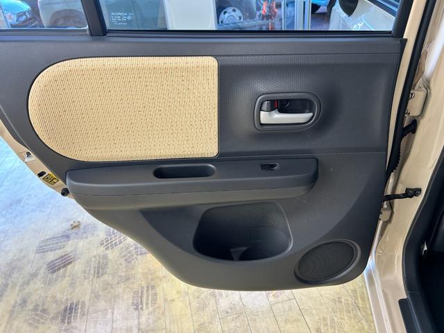 アルトラパン Ｘ　ＴＶ　スマートキー　電動格納ミラー　ベンチシート　ＡＴ　盗難防止システム　ＡＢＳ　ＣＤ　アルミホイール　衝突安全ボディ　エアコン　パワーステアリング　パワーウィンドウ（65枚目）