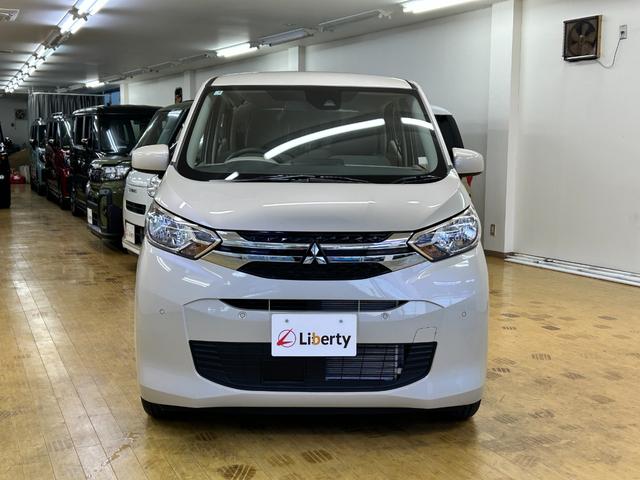 ｅＫワゴン Ｍ　バックカメラ　クリアランスソナー　レーンアシスト　衝突被害軽減システム　オートライト　キーレスエントリー　アイドリングストップ　電動格納ミラー　シートヒーター　ベンチシート　ＣＶＴ　盗難防止システム（16枚目）