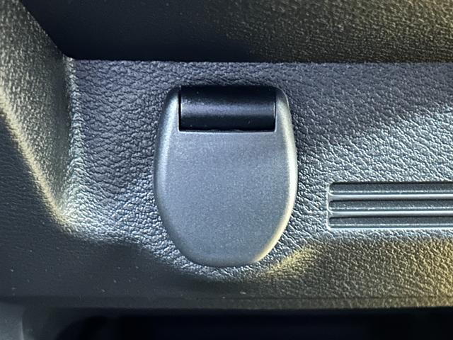 ｅＫワゴン Ｍ　バックカメラ　クリアランスソナー　レーンアシスト　衝突被害軽減システム　オートライト　キーレスエントリー　アイドリングストップ　電動格納ミラー　シートヒーター　ベンチシート　ＣＶＴ　盗難防止システム（24枚目）