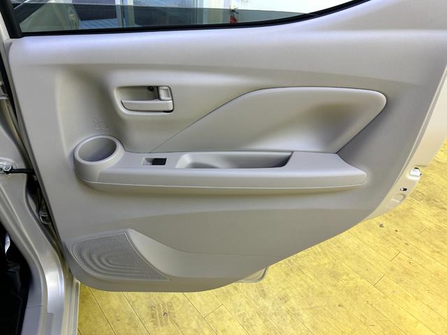 ｅＫワゴン Ｍ　バックカメラ　クリアランスソナー　レーンアシスト　衝突被害軽減システム　オートライト　キーレスエントリー　アイドリングストップ　電動格納ミラー　シートヒーター　ベンチシート　ＣＶＴ　盗難防止システム（70枚目）