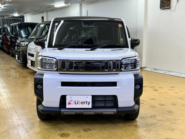 タフト Ｇ　ダーククロムベンチャー　バックカメラ　クリアランスソナー　オートクルーズコントロール　衝突被害軽減システム　オートライト　ＬＥＤヘッドランプ　スマートキー　アイドリングストップ　電動格納ミラー　シートヒーター　ガラスルーフ（15枚目）