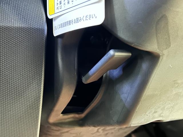 タフト Ｇ　ダーククロムベンチャー　バックカメラ　クリアランスソナー　オートクルーズコントロール　衝突被害軽減システム　オートライト　ＬＥＤヘッドランプ　スマートキー　アイドリングストップ　電動格納ミラー　シートヒーター　ガラスルーフ（31枚目）