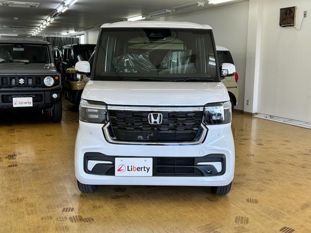 Ｎ－ＢＯＸカスタム ベースグレード　バックカメラ　両側スライド・片側電動　クリアランスソナー　オートクルーズコントロール　レーンアシスト　衝突被害軽減システム　オートライト　ＬＥＤヘッドランプ　スマートキー　アイドリングストップ（14枚目）