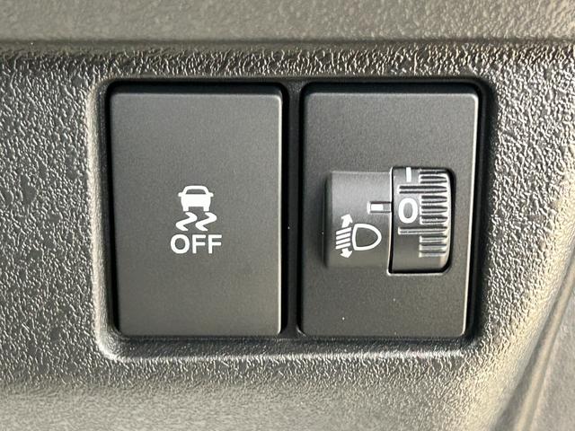 Ｎ－ＢＯＸカスタム ターボ　バックカメラ　両側電動スライドドア　クリアランスソナー　オートクルーズコントロール　衝突被害軽減システム　オートライト　ＬＥＤヘッドランプ　スマートキー　アイドリングストップ　電動格納ミラー（13枚目）