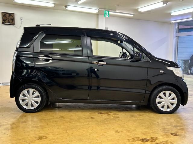 Ｎ－ＷＧＮ Ｇ　ＳＳパッケージ　ＥＴＣ　バックカメラ　ナビ　ＴＶ　衝突被害軽減システム　スマートキー　アイドリングストップ　電動格納ミラー　ベンチシート　ＣＶＴ　盗難防止システム　ＡＢＳ　ＥＳＣ　ＣＤ　ＤＶＤ再生（17枚目）