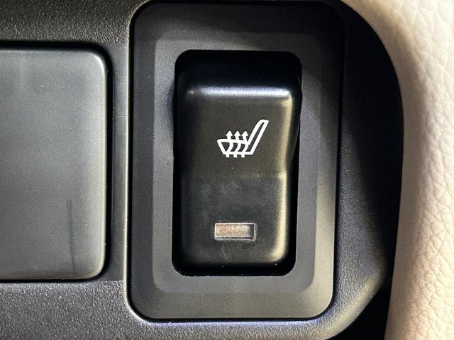 ｅＫワゴン Ｅ　ナビ　ＴＶ　キーレスエントリー　電動格納ミラー　シートヒーター　ベンチシート　ＣＶＴ　ＡＢＳ　ＣＤ　衝突安全ボディ　エアコン　パワーステアリング　パワーウィンドウ　運転席エアバッグ（10枚目）