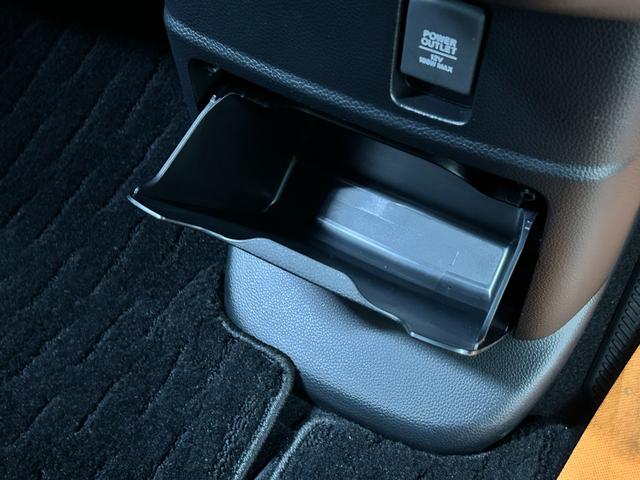 Ｎ－ＢＯＸカスタム Ｌターボ　スタイル＋ブラック　ＥＴＣ　バックカメラ　両側電動スライドドア　ナビ　ＴＶ　クリアランスソナー　オートクルーズコントロール　レーンアシスト　衝突被害軽減システム　オートライト　ＬＥＤヘッドランプ（45枚目）