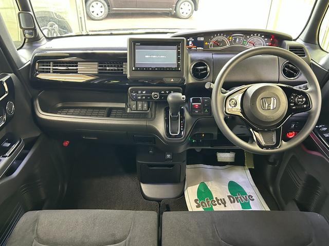 N-BOXカスタム L ETC バックカメラ 両側スライド・片側電動 クリアランスソナー オートクルーズコントロール レーンアシスト 衝突被害軽減システム オートライト LEDヘッドランプ スマートキー(5枚目)