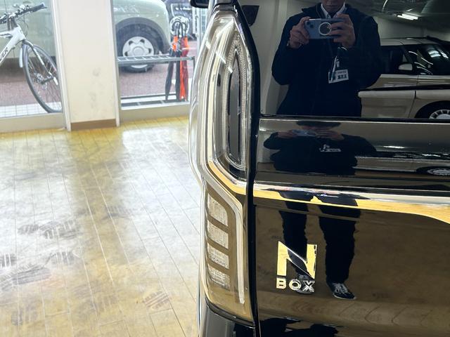 N-BOXカスタム L ETC バックカメラ 両側スライド・片側電動 クリアランスソナー オートクルーズコントロール レーンアシスト 衝突被害軽減システム オートライト LEDヘッドランプ スマートキー(75枚目)